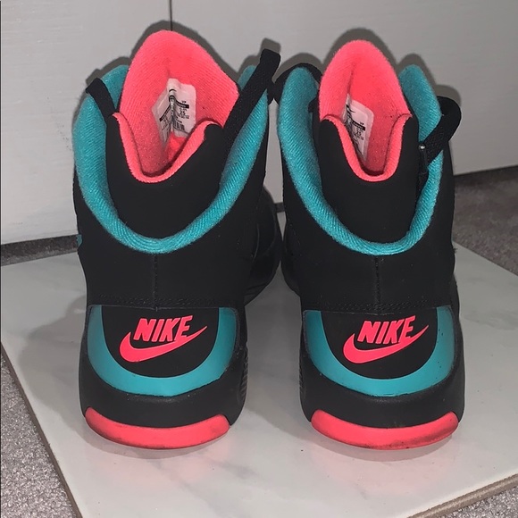Nike Flight - Picture 3 of 5